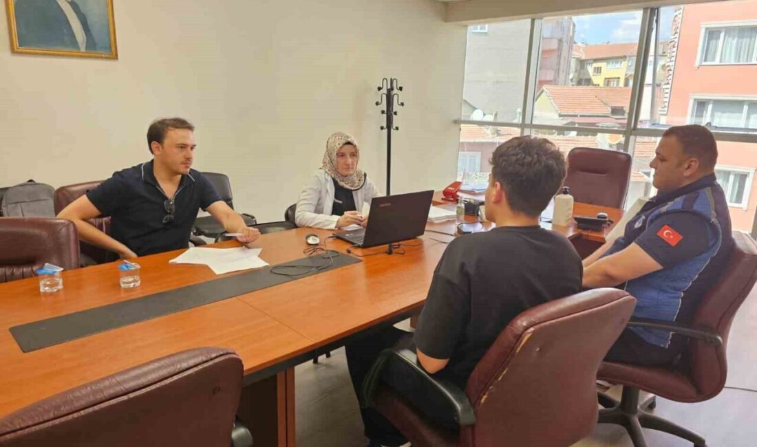 Gölcük Belediyesi’nden sigara bırakma eğitimi Gölcük Belediyesi, sağlıklı bir gelecek için kurum bünyesinde çalışan personele