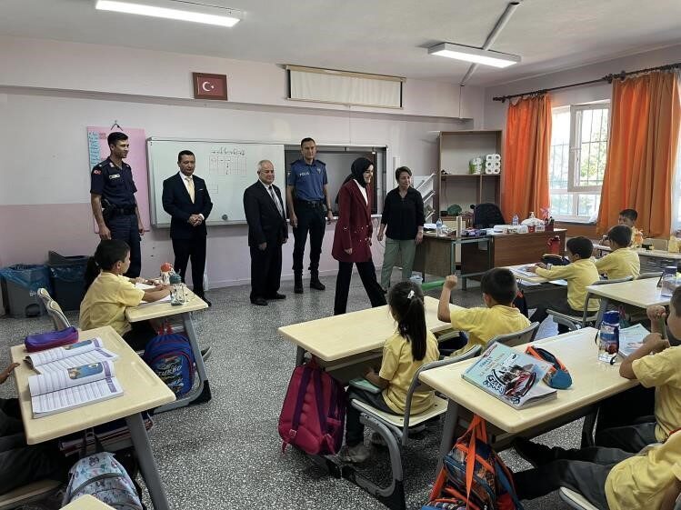 Bilecik’in Gölpazarı ilçesinde İlköğretim Haftası dolayısıyla düzenlenen programda Kaymakam Feyza