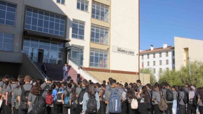 Iğdır İl Milli Eğitim Müdürü Aziz Gün, okul ziyaretleri kapsamında