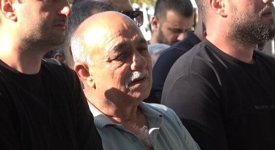 Isparta’da, genç sürücünün lüks aracıyla çarptığı güvenlik görevlisi hayatını kaybetti.