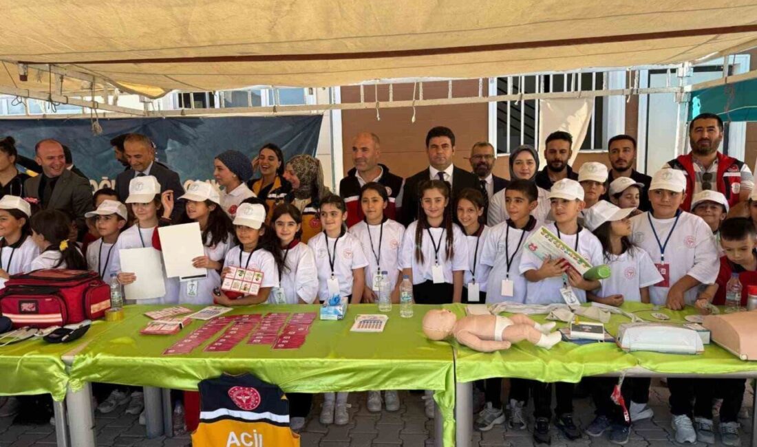 Hakkâri’de “Sağlıklı Çocuk, Sağlıklı Gelecek” etkinliği Milli Eğitim Bakanlığı ile Sağlık Bakanlığı arasında, “Okul Sağlığı İşbirliği
