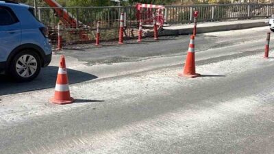 Bilecik’te dün bir ayağında yaşanan toprak kayması sonucu güvenlik açısından