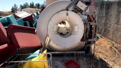 Şanlıurfa’da Harran Üniversitesi Osmanbey Kampüsü’nde, tıp fakültesi hastanesine ait milyonlarca