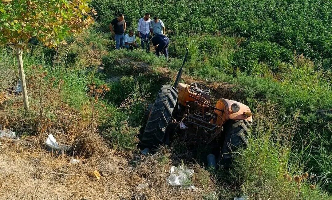 Hatay’da traktörle, otomobilin çarpışmasıyla yaşanan kazada 3 kişi yaralandı. Kaza,