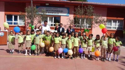 Balıkesir’in Havran ilçesinde İlköğretim Haftası, Seyitonbaşı İlkokulu’nda düzenlenen etkinlikle kutlandı.