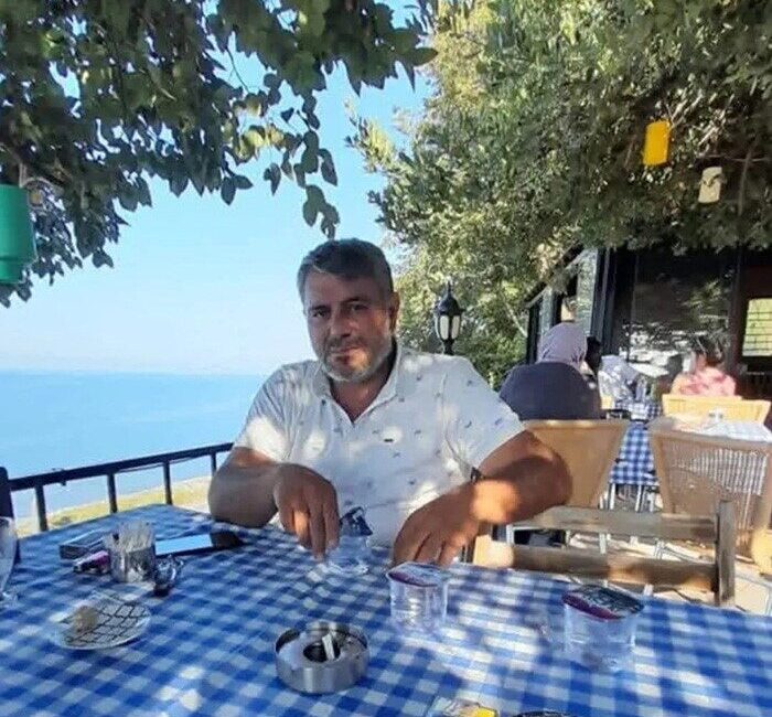 Hilvan yolunda trafik kazası: 1 ölü, 2 yaralı Şanlıurfa-Hilvan karayolunda meydana gelen trafik kazasında 1 kişi hayatını kaybetti,