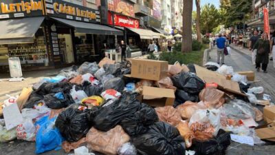 Buca Belediyesi’nde maaşlarını ve geriye dönük alacaklarını aylardır alamayan işçilerin