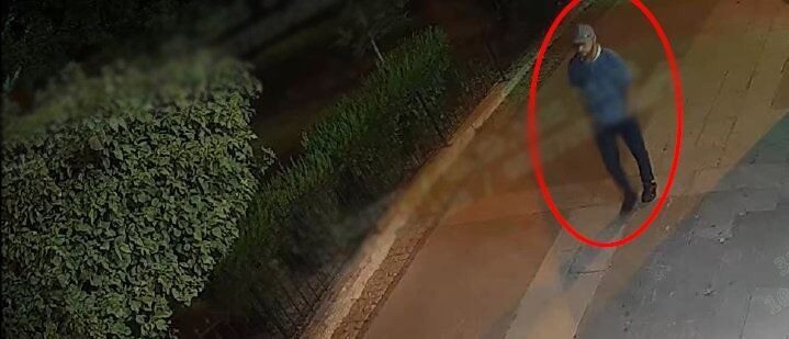 Konya’nın merkez Selçuklu ilçesinde hırsızlık amacıyla girdiği evde karşılaştığı kadını
