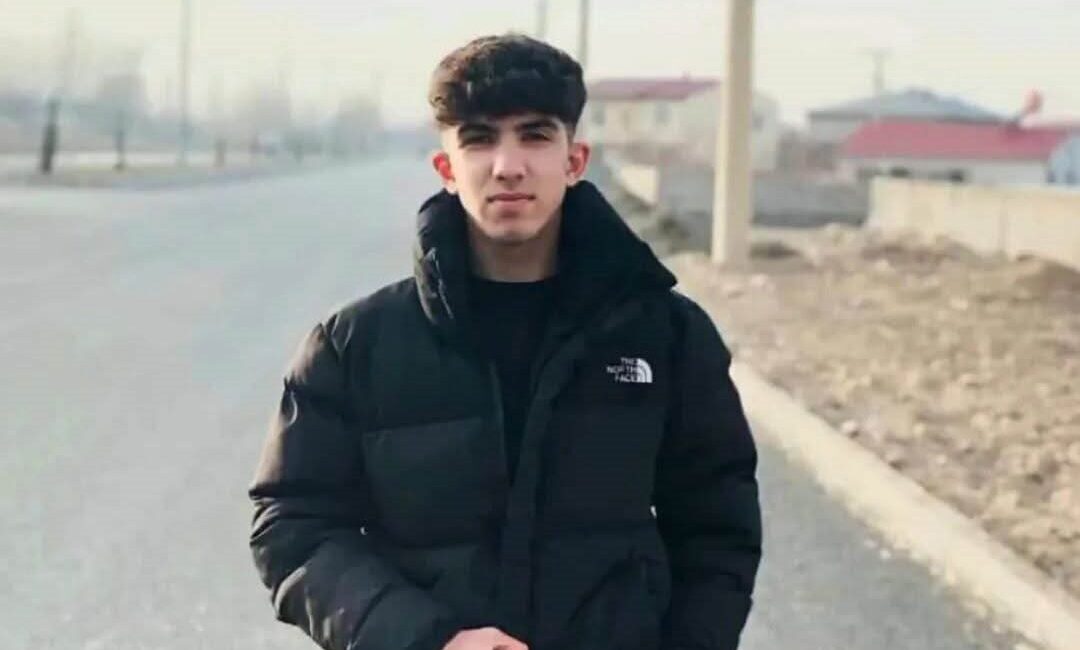 Iğdır’da 8 gün önce, kuzeniyle birlikte motor kazası geçiren Muhammet
