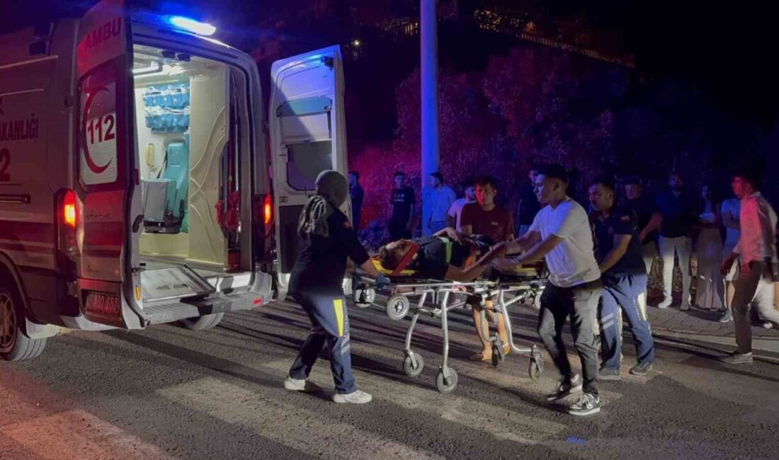 İki motosikletin çarpıştığı kazada 3 çocuk yaralandı Antalya’nın Gazipaşa ilçesinde iki motosikletin çarpışması sonucu meydana gelen kazada,