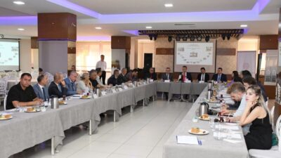 Eskişehir’de gerçekleştirilen ‘İl Hayat Boyu Öğrenme Komisyonu Toplantısı’nda değerlendirmede bulunuldu.