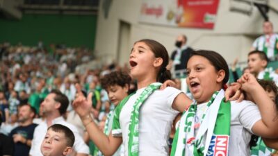 Bursaspor’a verdiği desteklerle ön plana çıkan Osmangazi Belediye Başkanı Erkan