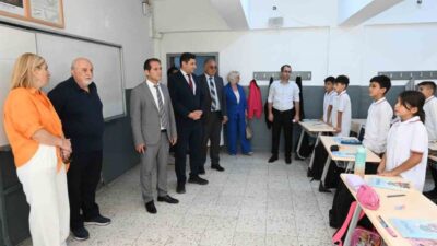 İş adamı Avni Ongurlar, Eskişehir’deki Ali Fuat Cebesoy Ortaokulu’na anlamlı