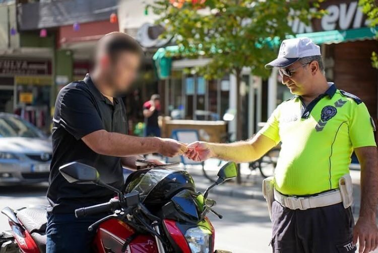 İl Emniyet Müdürlüğü ekiplerince yapılan denetimlerde 819 motosiklet kontrol edildi,