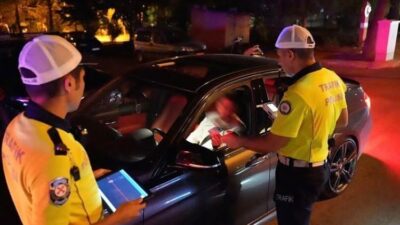 Isparta İl Emniyet Müdürlüğü ekiplerince 10 farklı noktada gerçekleştirilen uygulamada