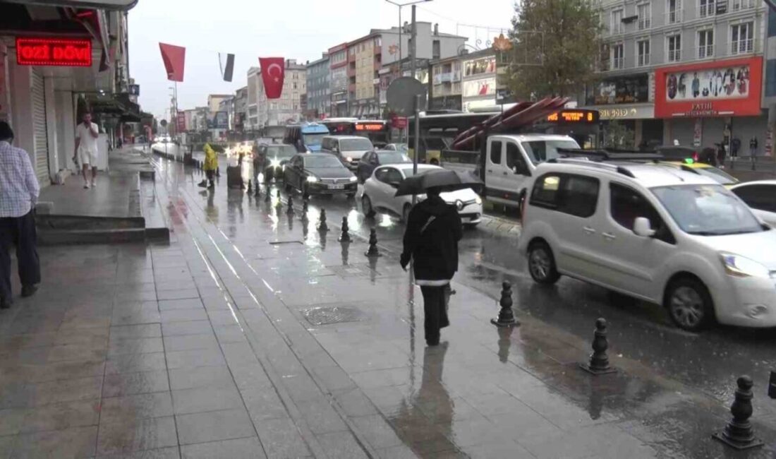 Meteoroloji Genel Müdürlüğü’nün yaptığı uyarıların ardından İstanbul’da sabahın ilk saatlerinde