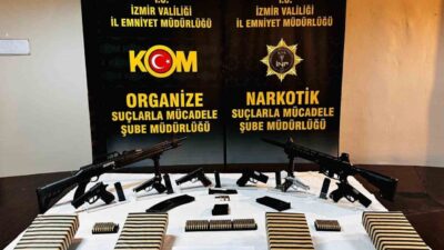 İzmir’de polis ekipleri tarafından bir adrese yönelik operasyonda 4 kilo