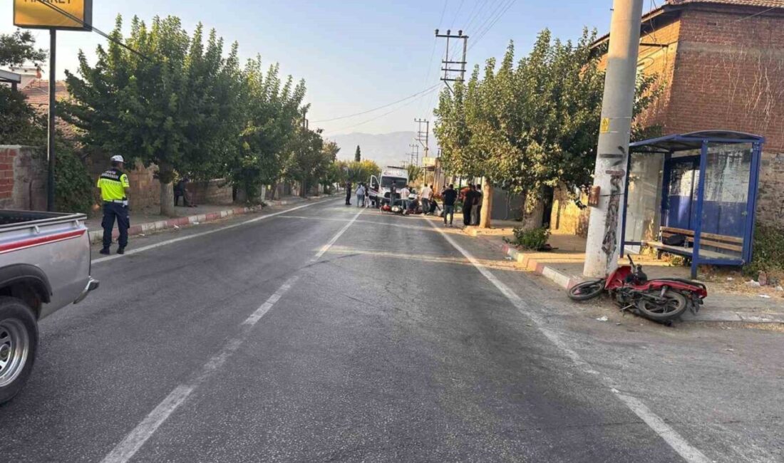İzmir’in Ödemiş ilçesinde meydana gelen trafik kazasında 2 kişi yaralandı.