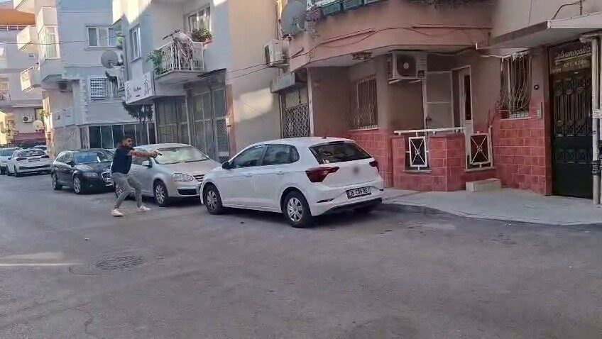 İzmir’in Balçova ilçesinde 2 emniyet mensubunun şehit olduğu 3 kişinin