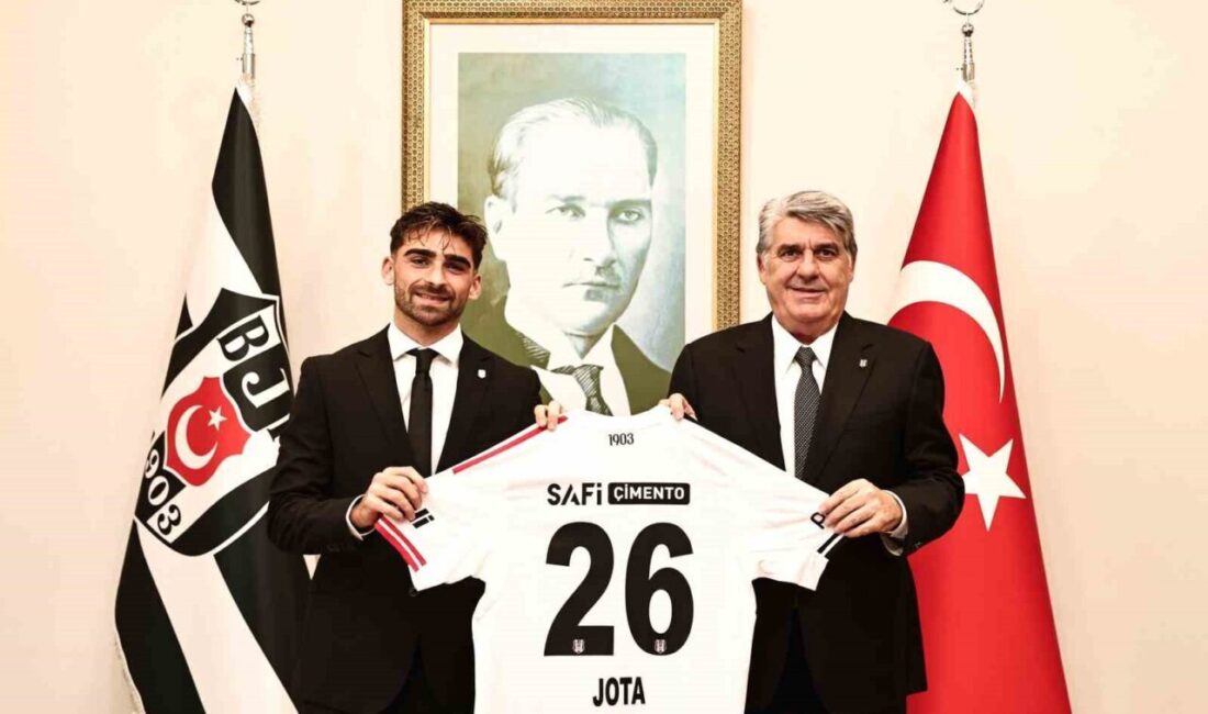 Beşiktaş, İngiliz ekibi Nottingham Forest ekibinin Portekizli kanat oyuncusu Jota