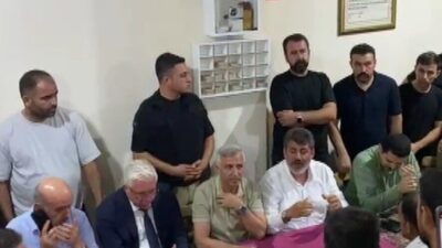 Kahramanmaraş’ta tırın çarptığı 17 yaşındaki çocuk hayatını kaybetti. Vatandaşlar tarafından