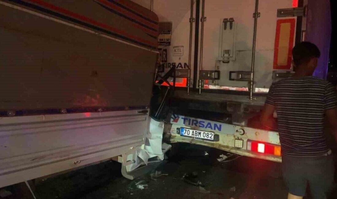 Kamyonet tıra arkadan çarptı: 1 ölü Adana-Pozantı otoyolunda kamyonetin tıra arkadan çarpması sonucu meydana gelen kazada