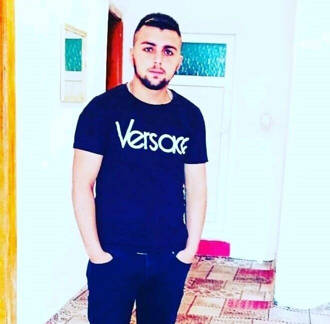 Kamyonetten düşen genç hayatını kaybetti Nevşehir’de süt toplama kamyonetinin kasasından düşen genç hayatını kaybetti. Olay,