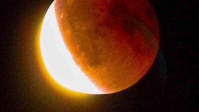 Yılın en görkemli astronomik olaylarından biri kabul edilen “Kanlı Ay”