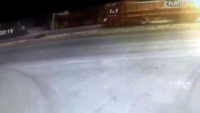 Konya’nın Akşehir ilçesinde kara yolundan karşıya geçmeye çalışan 67 yaşındaki