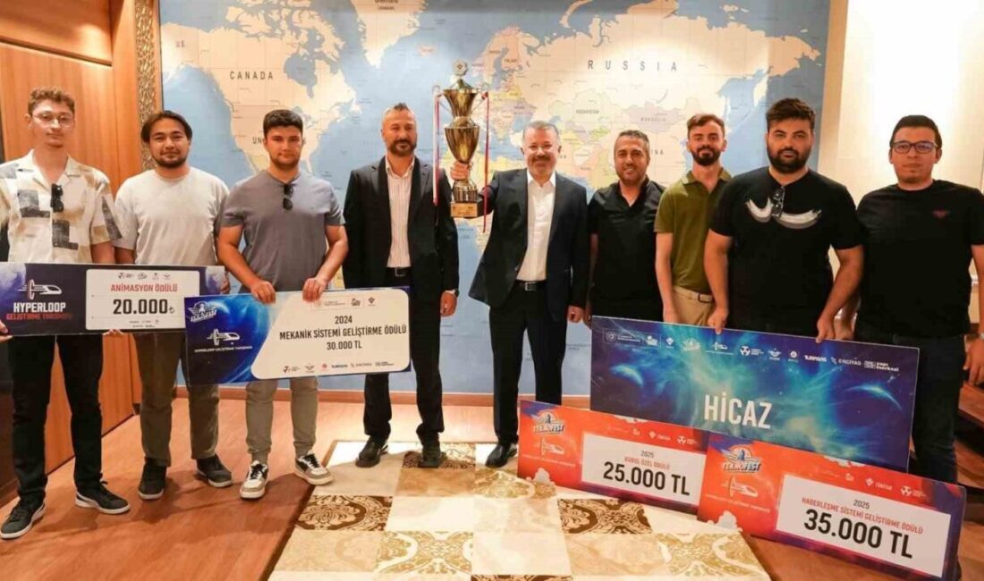 Karabük Üniversitesi öğrencilerinin TEKNOFEST başarısı Karabük Üniversitesi (KBÜ) Hicaz Hyperloop Takımı, TEKNOFEST 2025 Hyperloop Geliştirme
