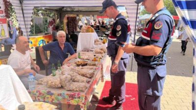 Aydın’ın Karacasu ilçesinde düzenlenen festival alanında esnafa sahte para, tağşiş,