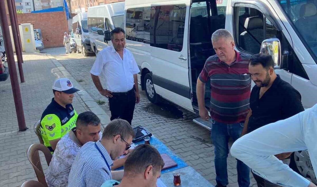 Aydın’ın Karacasu ilçesinde öğrencilerin güvenli ulaşımı için okul servis araçlarında