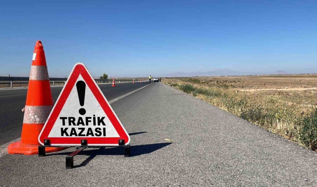 Karaman’da bariyerlere çarpan otomobildeki 3 kişilik aile ölümden döndü Karaman’da kontrolden çıkarak bariyerlere çarpan otomobilin içindeki 3 kişilik aile
