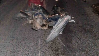 Konya’nın Karapınar ilçesinde otomobil ile motosikletin çarpışması sonucu meydana gelen