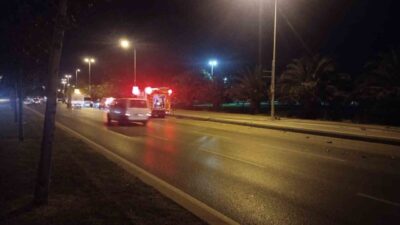 Kartal sahil yolunda otomobilin ani manevra yapması sonucu zincirleme trafik