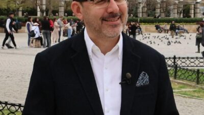 Önceki dönem Gençlik ve Spor Bakanı, AK Parti İzmir Milletvekili