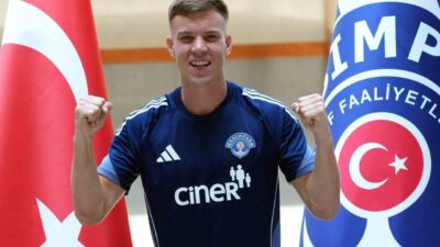 Kasımpaşa’nın İzlandalı futbolcusu Andri Baldursson, hayalinin İngiltere Premier Lig’de futbol