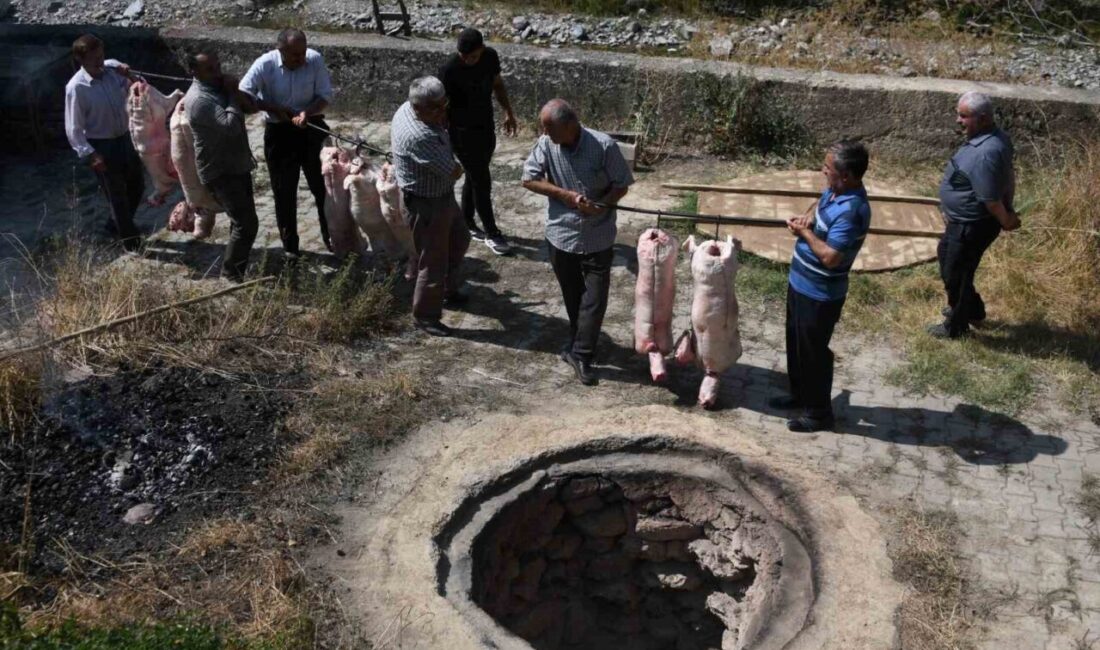 Kastamonu’da “kuyu kebabı” geleneği asırlardır yaşatılıyor Kastamonu’nun merkez ilçesi Akkaya köyünde her cuma günü bir araya