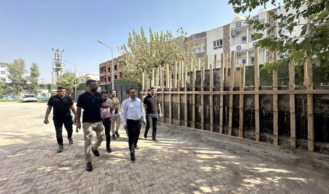 Kaymakam Partal, çalışmaları inceledi Şırnak’ın Silopi İlçe Kaymakamı Çağlar Partal, ilçedeki çalışmaları inceledi. Silopi