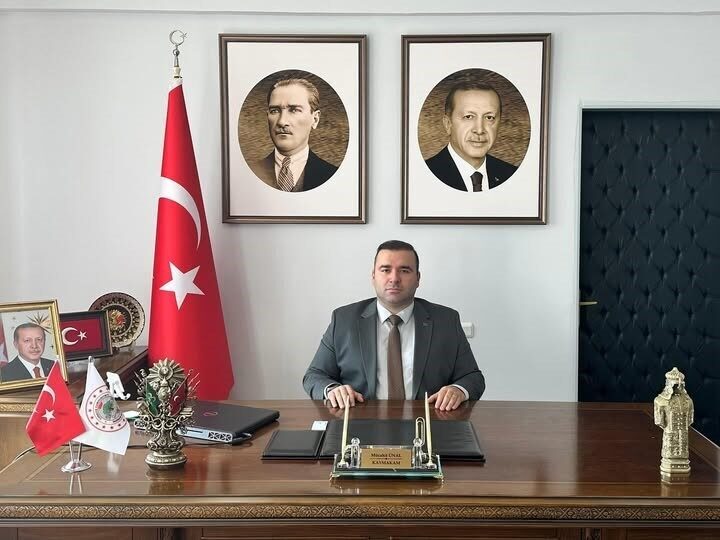 Kaymakam vekili Ünal göreve başladı Bilecik’in İnhisar ilçesine Kaymakam vekili olarak atanan Mücahit Ünal göreve