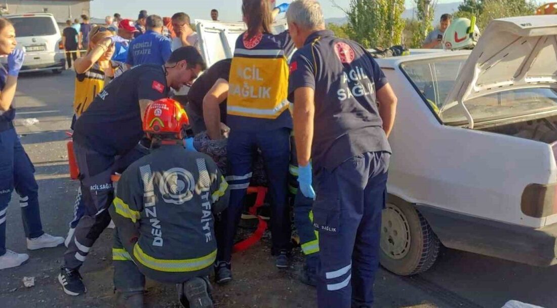 DENİZLİ (İHA) – Denizli’nin Acıpayam ilçesinde, kontrolden çıkan hafif ticari