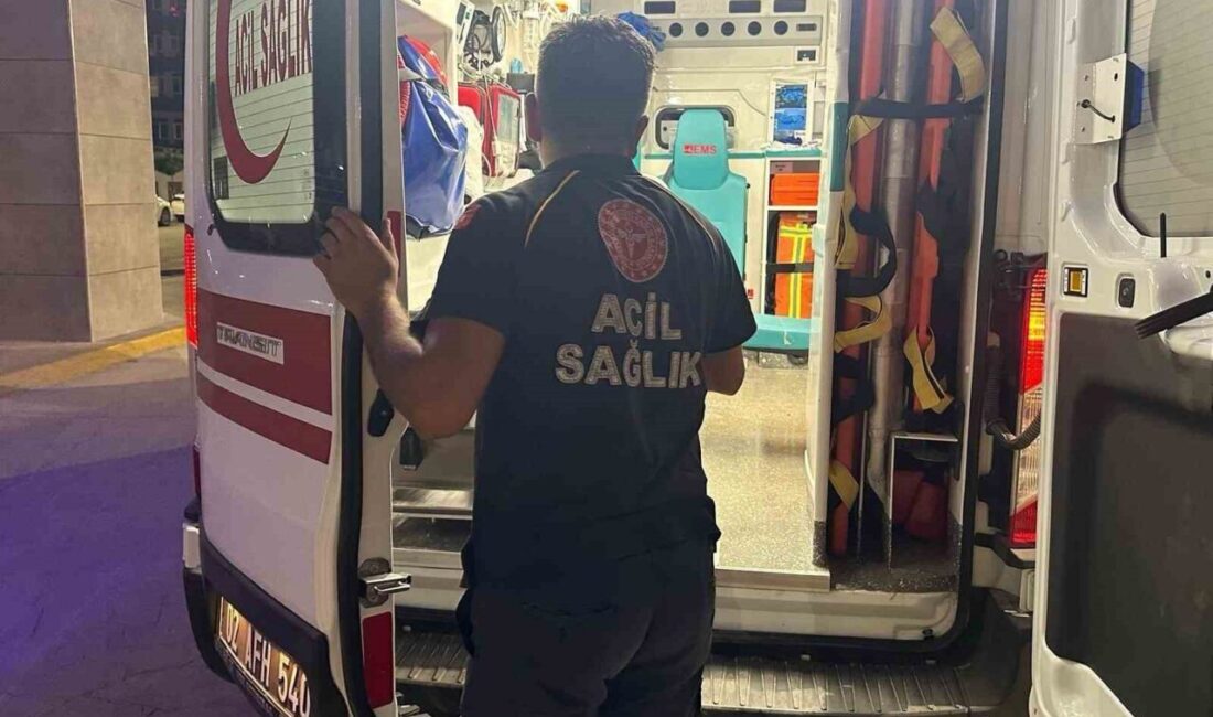 Kendini bıçaklayarak yaraladı Adıyaman’da bir şahıs kendini bıçaklayarak yaralandı. Edinilen bilgilere göre, Adıyaman