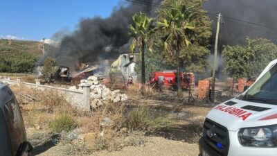 Muğla’nın Seydikemer ilçesindeki kereste deposundaki yangın kontrol altına alındı. Edinilen