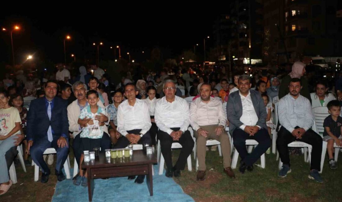 Kilis’te açık hava sineması etkinliği yoğun ilgi gördü Kilis’te, Halk Sağlığı Haftası çerçevesinde kurulan açık hava sinemasına vatandaşlar