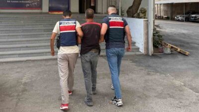 Kırıkkale’de jandarma ekiplerince aranan şahıslara yönelik düzenlenen operasyonda, çeşitli suçlardan