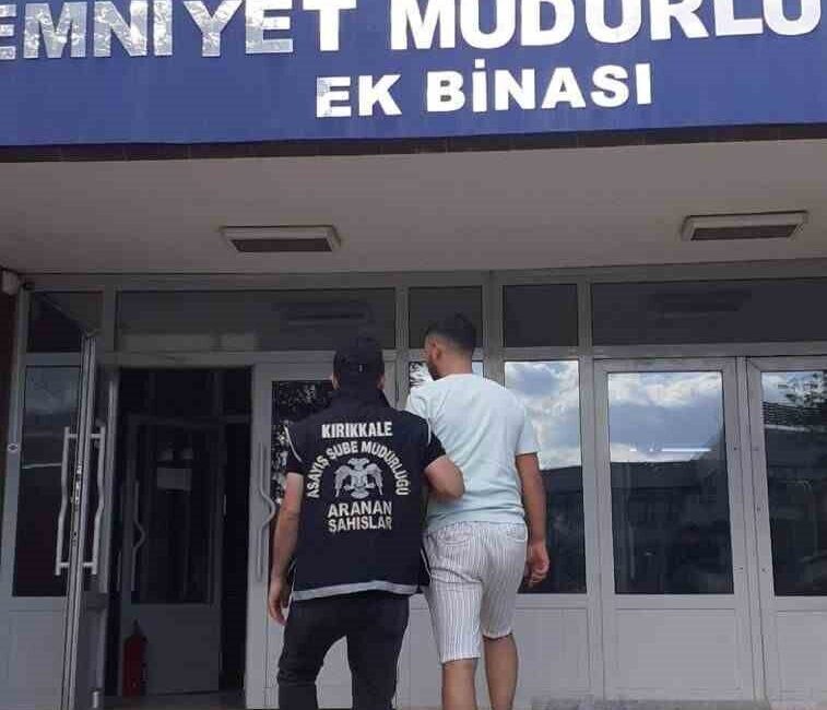 Kırıkkale’de cinsel istismar suçundan aranan hükümlü yakalandı Kırıkkale’de polis ekiplerince düzenlenen operasyonda, hakkında ” çocuğa cinsel istismar”