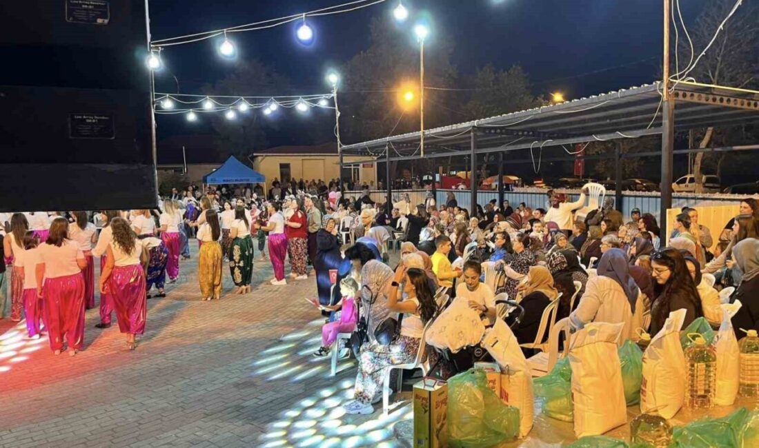 Kırkkepenekli’de renkli ‘Şalvar Gecesi’ coşkusu Tekirdağ’ın Muratlı ilçesinde, geleneksel kültürün önemli bir parçası olan ’Özel