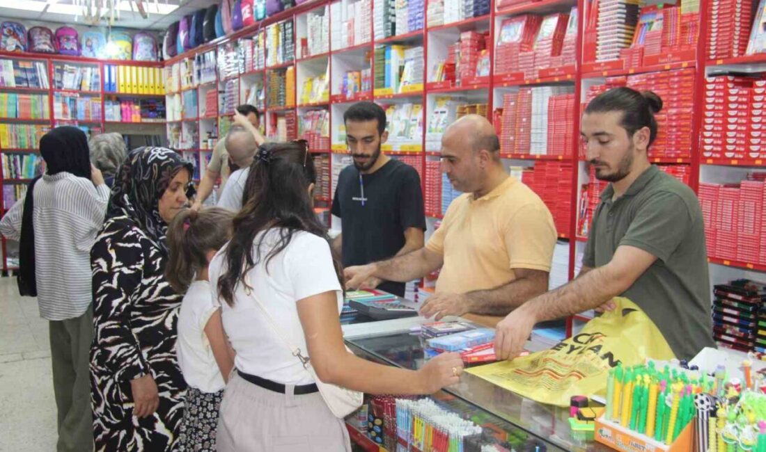 Kırtasiyelerde okul alışverişi yoğunluğu başladı Gaziantep’te yeni eğitim öğretim yılının başlamasına sayılı günler kala öğrenci