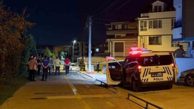 Kocaeli’nin Kartepe ilçesinde bir kişi, sevgilisi olduğu ve kendisinden ayrılmak