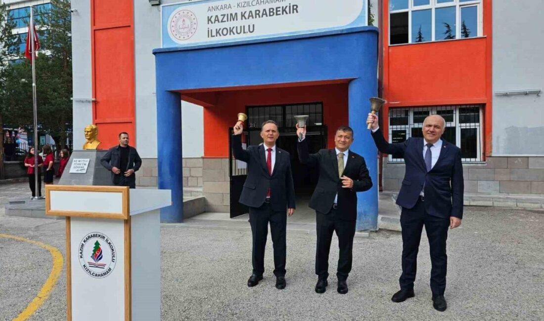 Kızılcahamam’da ilk ders başladı Yaz tatilinin sona ermesiyle tüm Türkiye’de olduğu gibi Ankara’da da